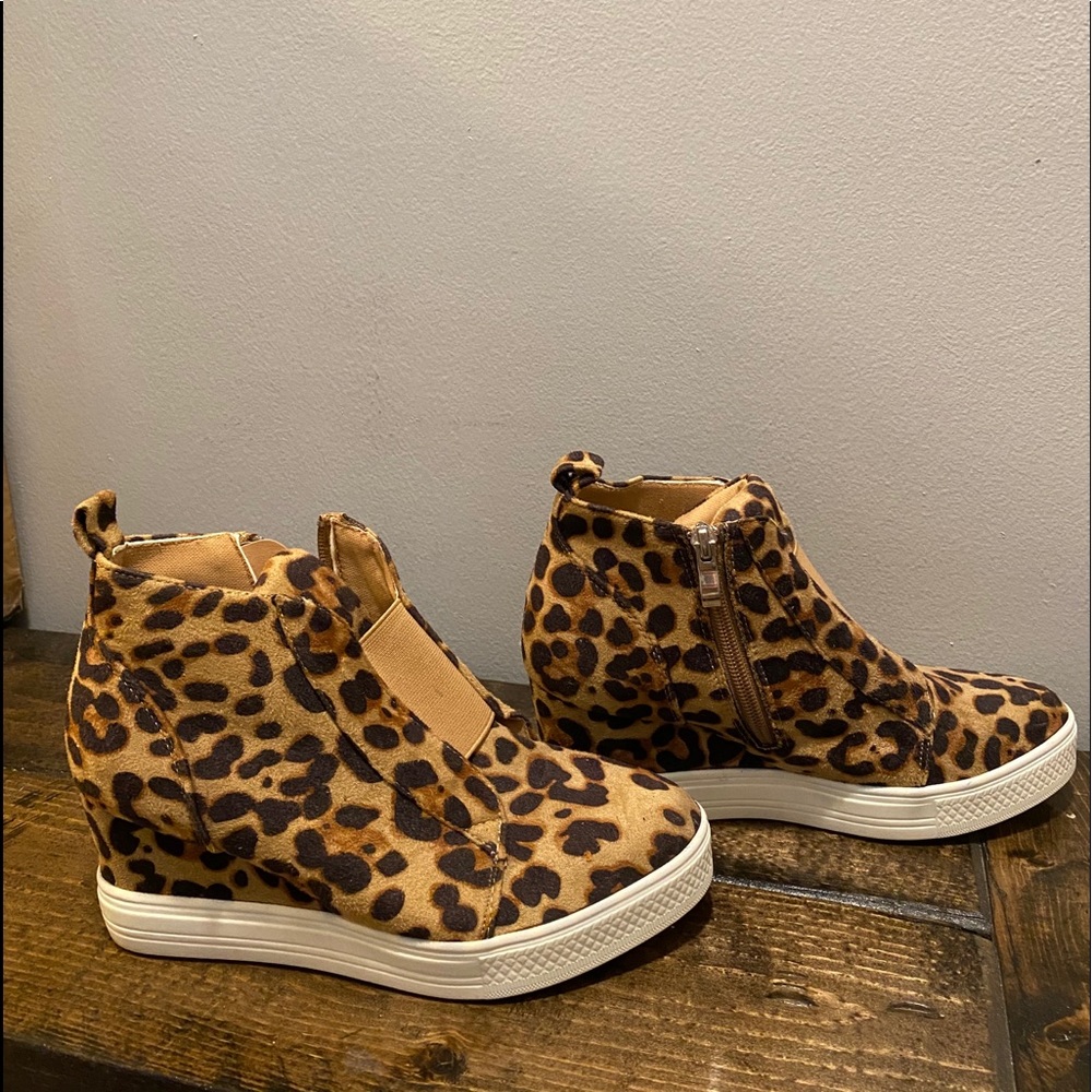 Leopard Print wedge shoes